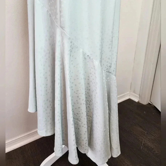 WAYF Clayton Asymmetrical Slip Dress Light Blue size M NWT - Picture 13 of 13